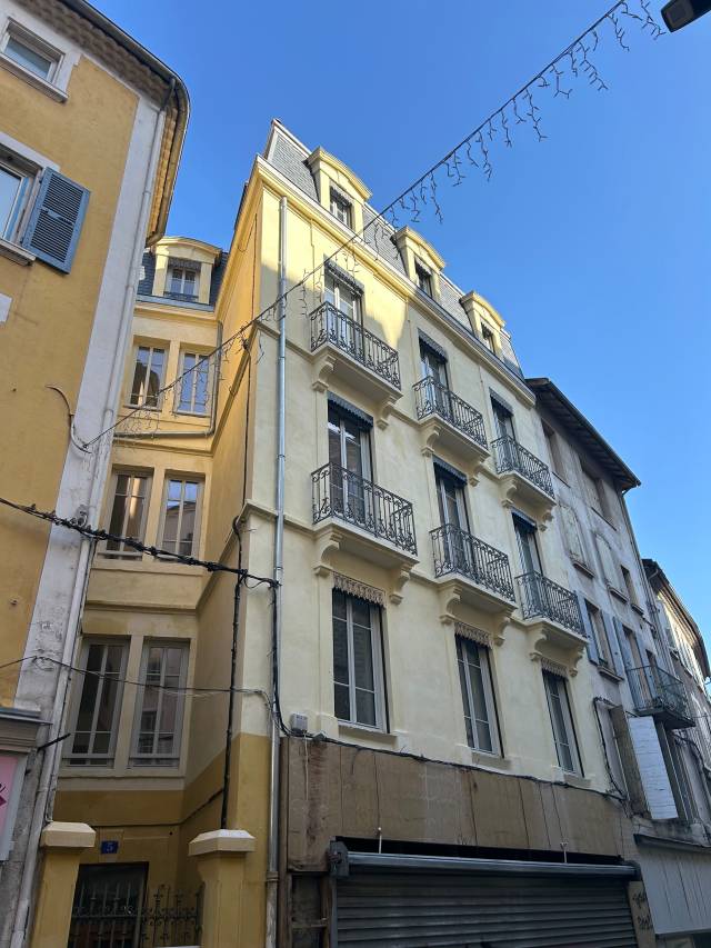 Rénovation énergétique globale d'un immeuble collectif de caractère à Annonay (07)