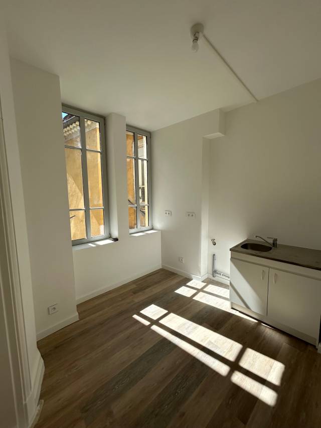 Rénovation d'un immeuble de rapport à Annonay (07)
